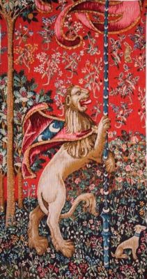   “The Spirit of Oba's Court” - A Majestic Tapestry Woven with Royal Threads and Intricate Details!